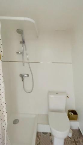 "Versailles Quartier Notre-Dame Rue de la Paroisse" Charmant studio meublé au dernier étage ! Loyer 750 €/mois charges comprises **  - Référence  28016
