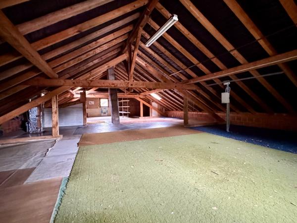 Maison - 5 pièces - 174 m²