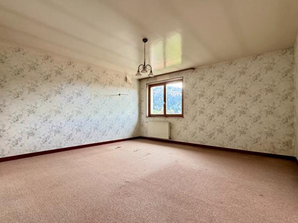 Maison - 5 pièces - 174 m²