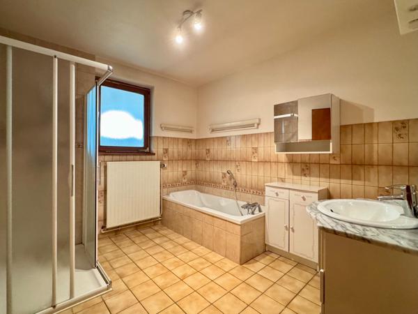 Maison - 5 pièces - 174 m²