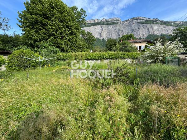 Magnifique terrain à Biviers de 630 m² - Libre de constructeur