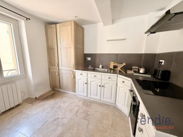 DRAGUIGNAN T2 ENTIEREMENT RENOVE