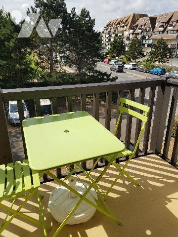 VILLERS-SUR-MER — T2 avec Balcon & Parking privé à 2 pas de la plage !