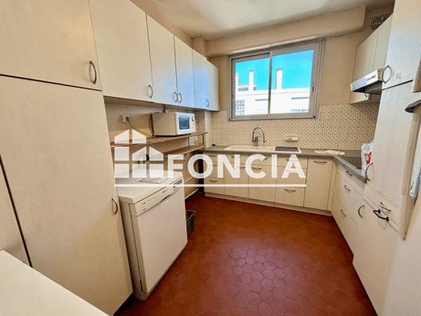 À vendre Appartement 3 pièces 76.65 m² - Niort 79000