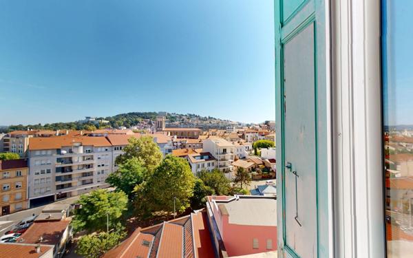 Appartement à vendre    3 pièces • 90 m2 Saint-Étienne