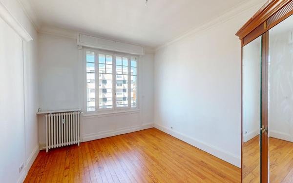 Appartement à vendre    3 pièces • 90 m2 Saint-Étienne