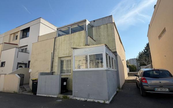 Maison à vendre    3 pièces •  Épernay