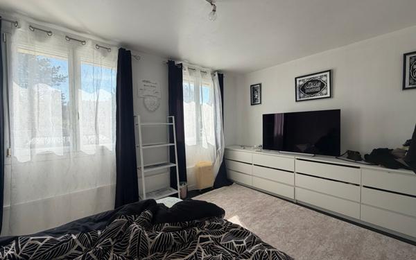 Maison à vendre    3 pièces •  Épernay