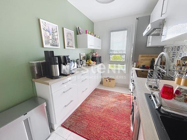 A vendre Appartement de 4 pièces de 77 m2 à Plaisir - Quartier des Sablons