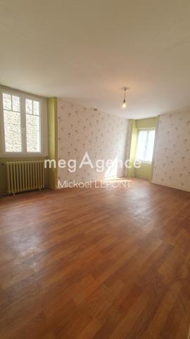 Maison à SAINT-OUEN-DES-TOITS, 53410 - 4 pièces 99m²