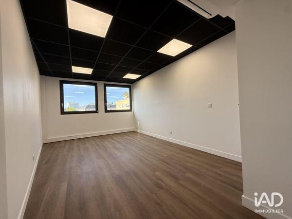 Location bureaux 430 m² Melun