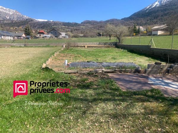 Maison 7 pièces de 137 m2 sur un terrain de 6391m2