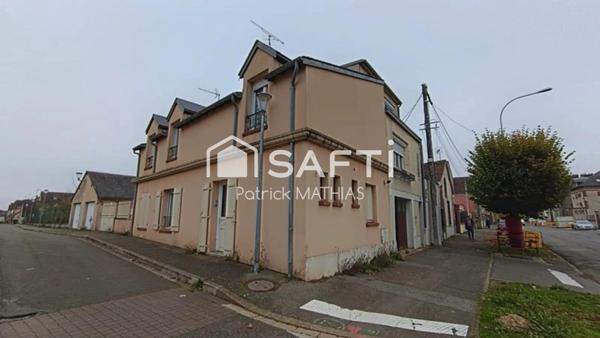 Maison de ville en plein centre de Chartres 28 000