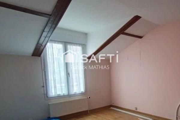 Maison de ville en plein centre de Chartres 28 000