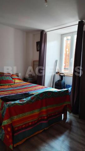 Immeuble 2 Appartements loués meublés refait à Neuf