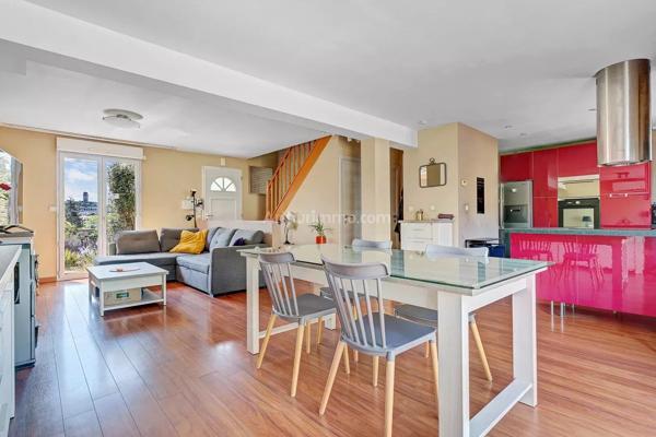 Vente                                                      Maison
                        
                     6 pièces                      100 m2                     à Montlhéry