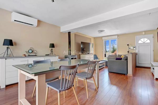 Vente                                                      Maison
                        
                     6 pièces                      100 m2                     à Montlhéry