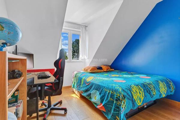 Vente                                                      Maison
                        
                     6 pièces                      100 m2                     à Montlhéry