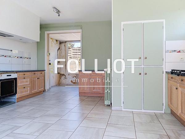 A VENDRE Maison Saint-Lô 9 pièce(s) 230 m2