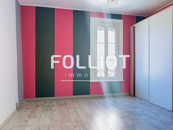 A VENDRE Maison Saint-Lô 9 pièce(s) 230 m2