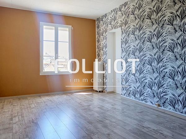 A VENDRE Maison Saint-Lô 9 pièce(s) 230 m2