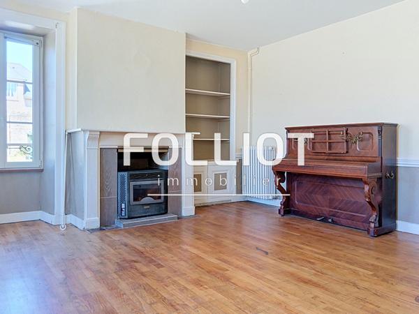 A VENDRE Maison Saint-Lô 9 pièce(s) 230 m2