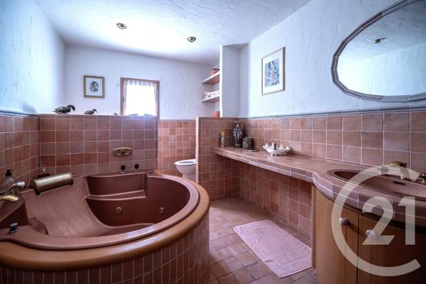 Maison à vendre  10 pièces - 309 m2 HYERES - 83