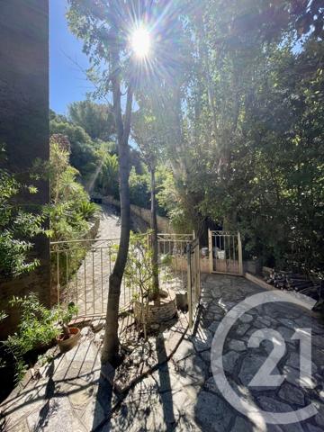 Maison à vendre  10 pièces - 309 m2 HYERES - 83