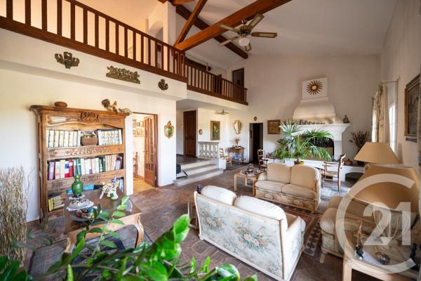 Maison à vendre  10 pièces - 309 m2 HYERES - 83