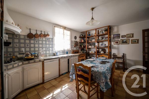 Maison à vendre  10 pièces - 309 m2 HYERES - 83