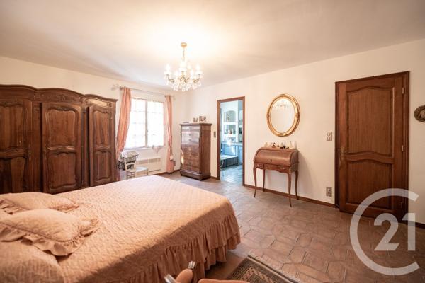 Maison à vendre  10 pièces - 309 m2 HYERES - 83