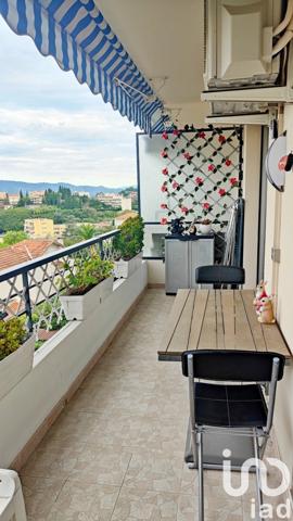 Appartement 2 pièces de 75 m² à Le Cannet (06110)