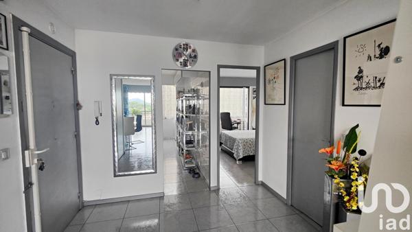 Appartement 2 pièces de 75 m² à Le Cannet (06110)