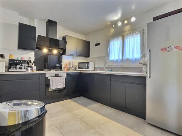 La Penne-sur-Huveaune (13821) Maison 140 m² – 4 chambres