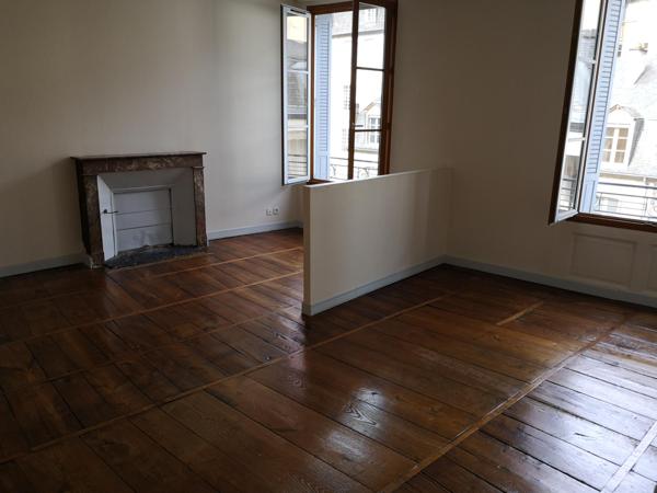Grand Appartement centre ville type T2, cave, grenier 19000 Tulle