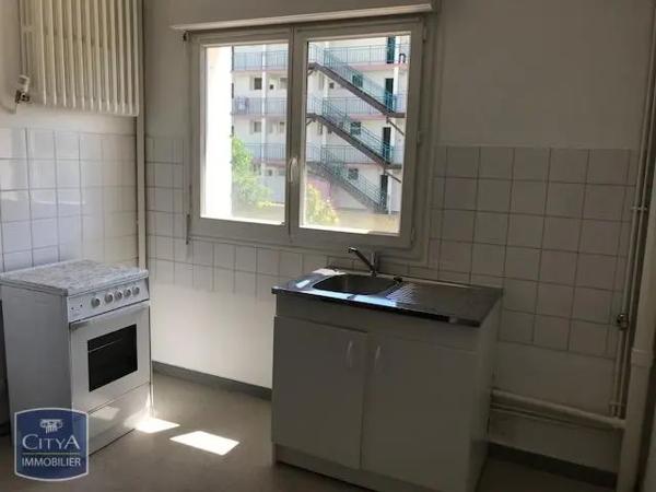 Appartement à louer 1 pièce 28.2m² Châteauroux (36000)