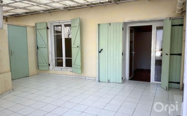 Maison à vendre    4 pièces •  Uchaud