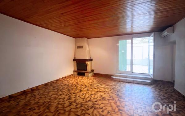 Maison à vendre    4 pièces •  Uchaud