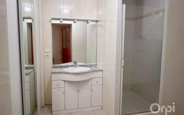 Maison à vendre    4 pièces •  Uchaud