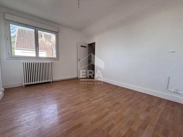 À louer - Maison familiale de 90 m² avec  SOUS-SOL TOTAL 60 m², JARDIN et GARAGE - Quartier Dunois, Orléans