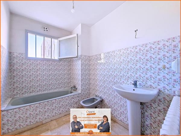 Grand T4 traversant, proche centre, écoles et gare