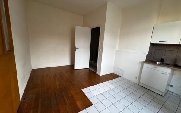 Immeuble à vendre    4 pièces • 150 m2 Péronne