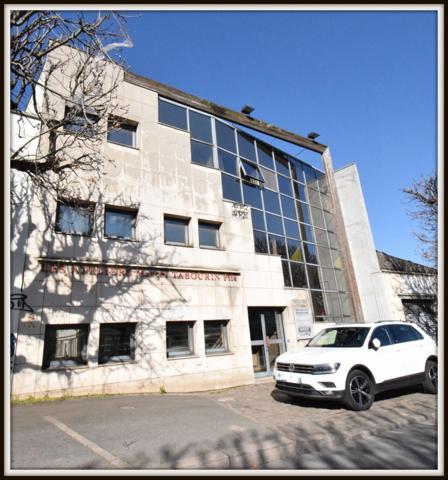Immeuble et usine à  VITRY SUR SEINE (94) Belle rentabilité