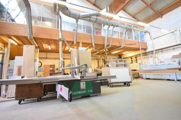 Immeuble et usine à  VITRY SUR SEINE (94) Belle rentabilité