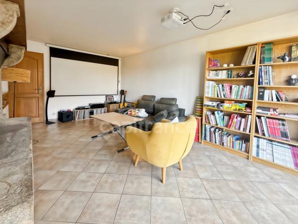 A vendre SAINT JEAN D’ASSÉ Maison de caractère avec dépendances sur 2,5 hectares