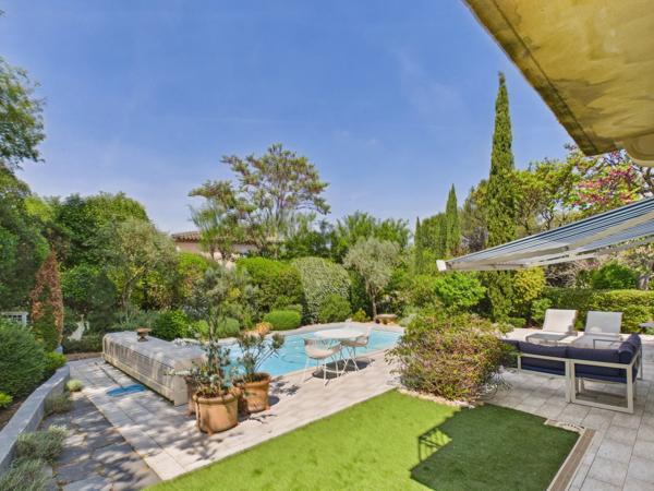 Maison récente avec piscine chauffée aux portes du centre d'Aix-en-Provence