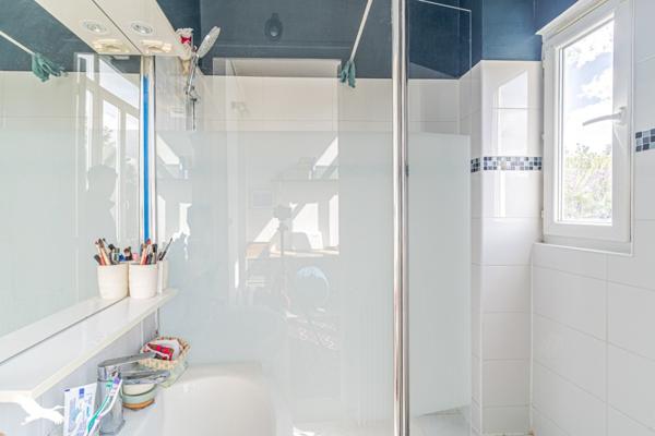 Appartement à vendre |                                       Bordeaux |                                        3 pièces  |  70 m²