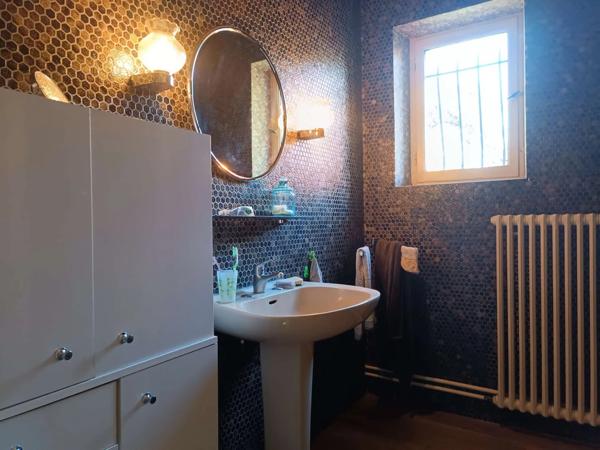 Maison de caractère de 225 m² avec parc arboré de 3000 m² - proche de Montmorillon