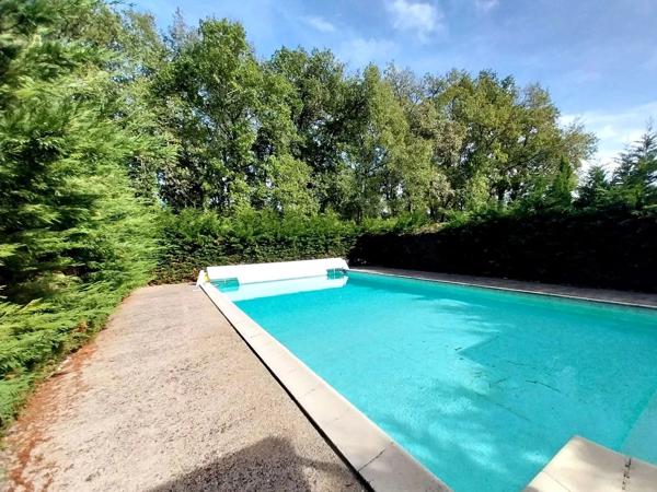 Ancienne maison de vigneron de charme avec piscine et vue panoramique sur la campagne