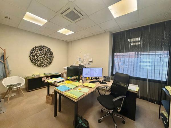 CHATEAURENARD - LOCAUX PROFESSIONNEL - 5 BUREAUX